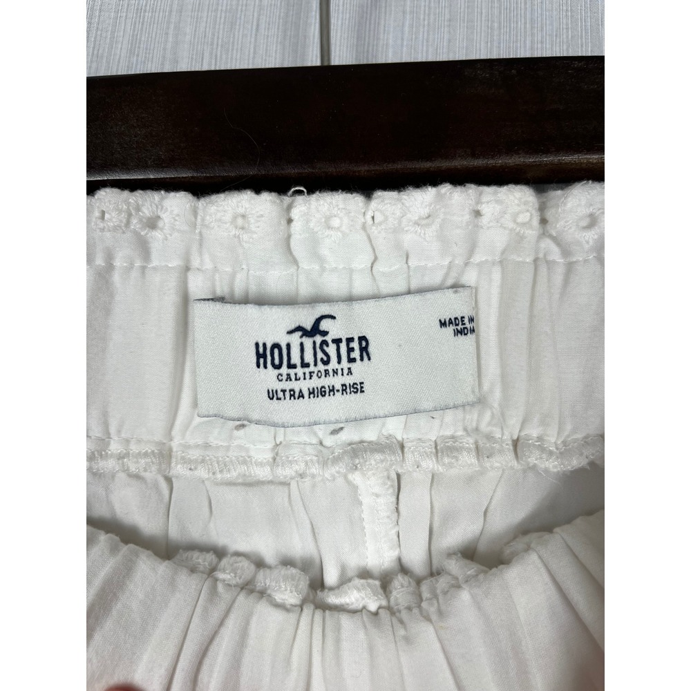 Hollister Shorts Women XS White Eyelet Ultra High-Rise Ruffle Cotton Cottagecore - Picture 4 of 9